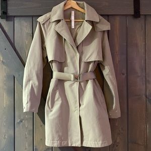 Lululemon Womens 8 “Always There Short Trench” coat